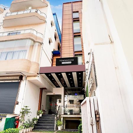 فندق Townhouse Ram Katora Near Vishwanath Temple Formerly Sv Grand فاراناسي المظهر الخارجي الصورة