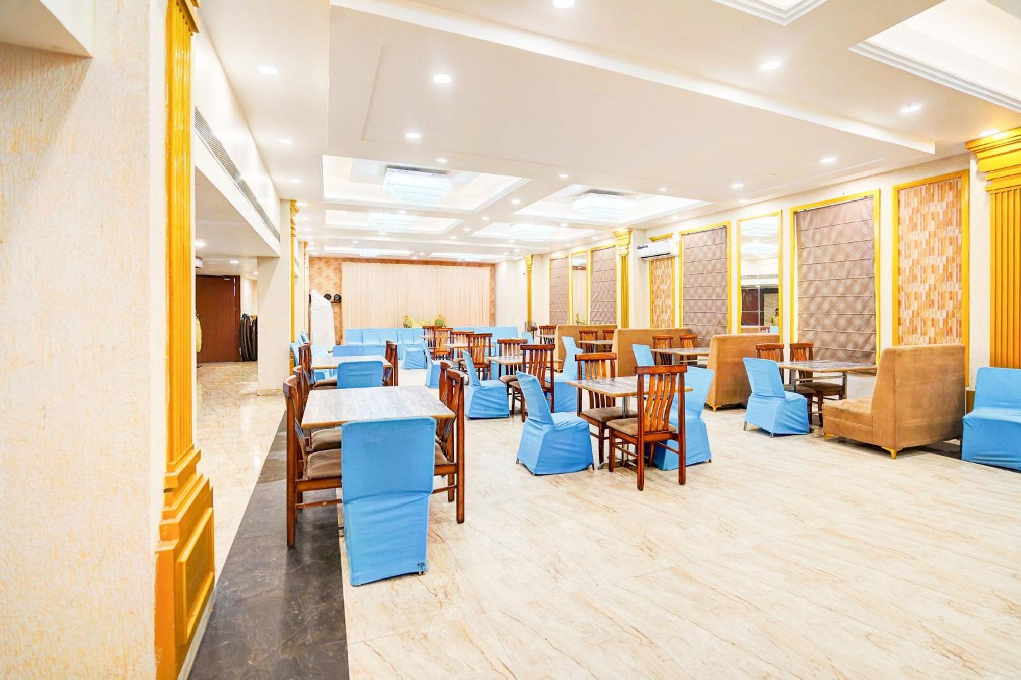 فندق Townhouse Ram Katora Near Vishwanath Temple Formerly Sv Grand فاراناسي المظهر الخارجي الصورة
